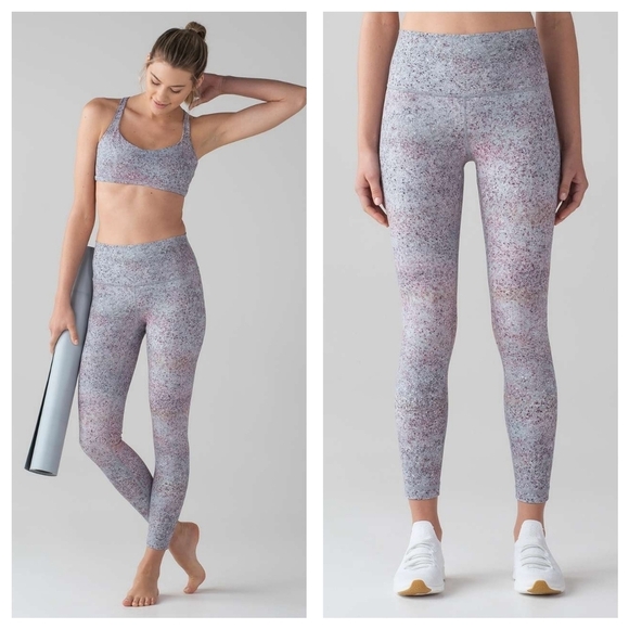 Lulu Lemon Wunder Under Hi-Rise Leggings 6 (Full-On Luxetreme) Summer Haze Multi - Picture 2 of 12